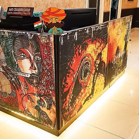 Crossroads Hotel Kolkata Luaran gambar