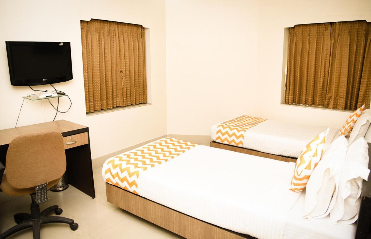 Crossroads Hotel Kolkata Luaran gambar