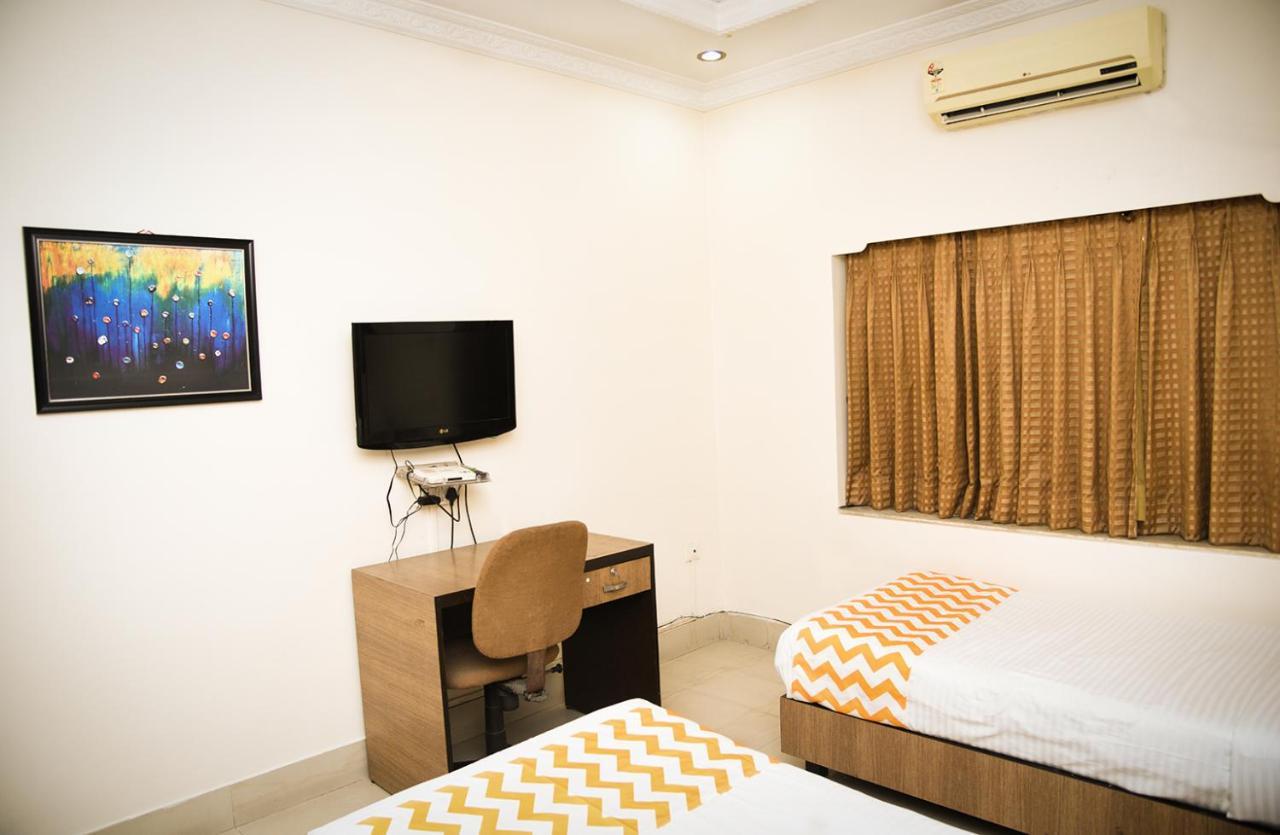 Crossroads Hotel Kolkata Luaran gambar