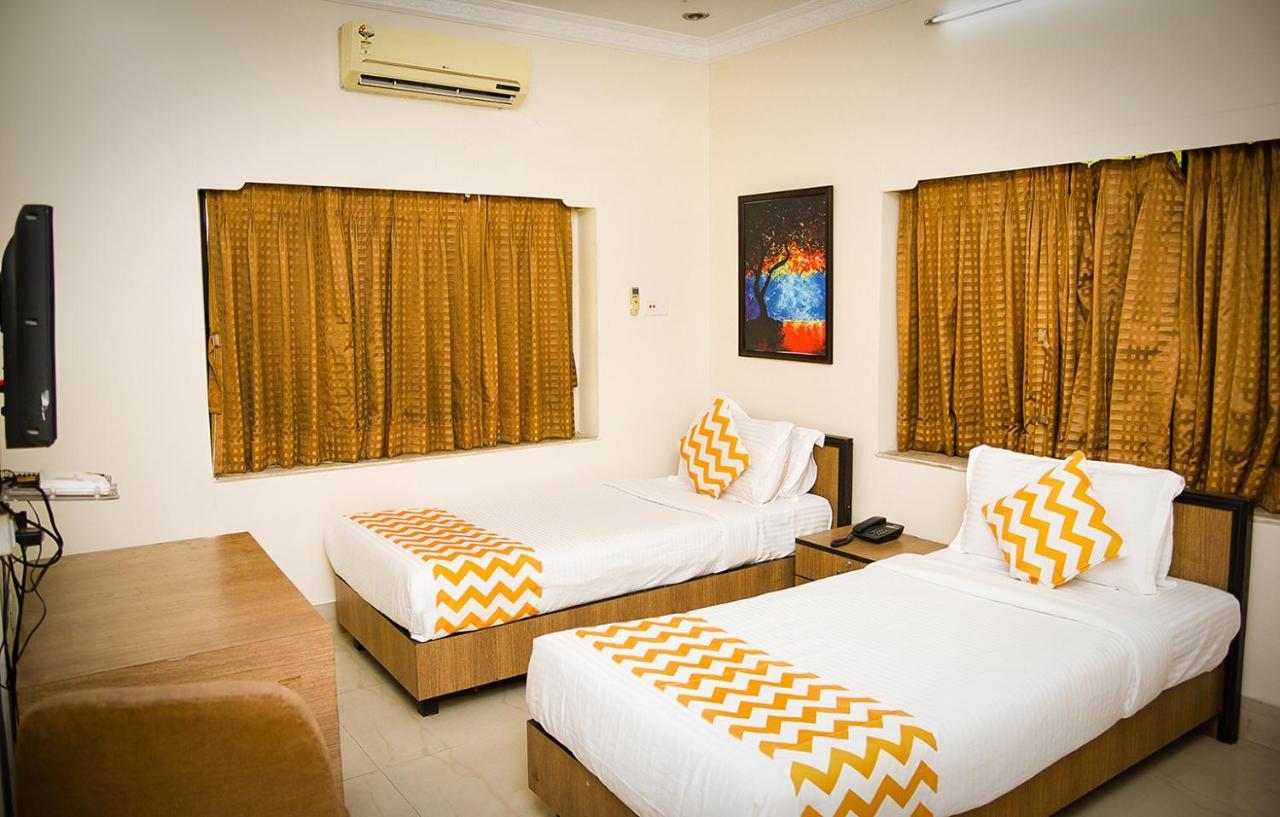 Crossroads Hotel Kolkata Luaran gambar